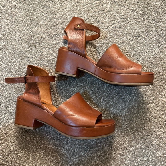 Miz Mooz Leather Platform Sandals - Picture 3 of 9